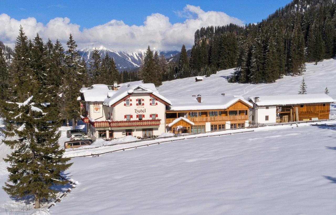 Alpin Natur Hotel Brueckele Braies  Exterior foto